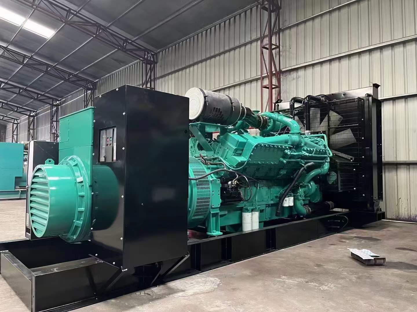 白碱滩如何降低 800kW 柴油发电机输出电流的波动？