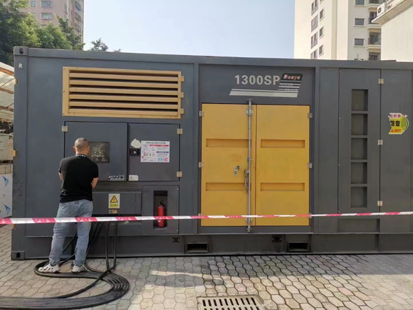 白碱滩延长空气滤清器使用寿命的注意事项