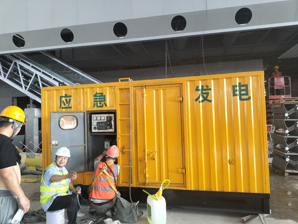白碱滩怎样判断空气滤清器是否需要更换？